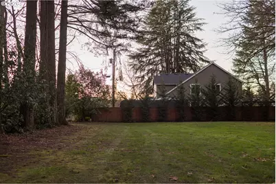 24085 NE Sunnycrest Rd, Newberg, OR 97132 - Photo 41