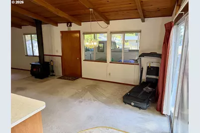 12825 SE Lincoln St, Portland, OR 97233 - Photo 23