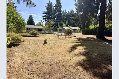12825 SE Lincoln St, Portland, OR 97233 - Photo 15