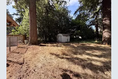 12825 SE Lincoln St, Portland, OR 97233 - Photo 43