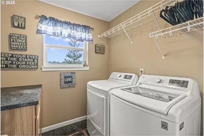 1506 NW 339th St, La Center, WA 98629 - Photo 15