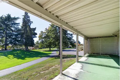 10480 SW Highland Dr, Portland, OR 97224 - Photo 21