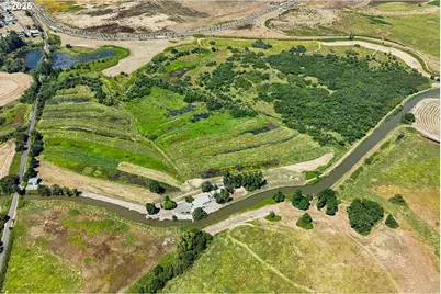 34579 E Columbia Ave, Scappoose, OR 97056 - Photo 3