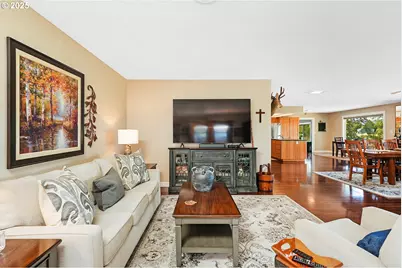 34579 E Columbia Ave, Scappoose, OR 97056 - Photo 15