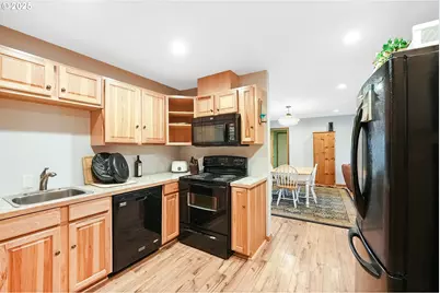 34579 E Columbia Ave, Scappoose, OR 97056 - Photo 41