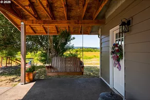 34579 E Columbia Ave, Scappoose, OR 97056 - Photo 5