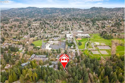 4594 SW Caldew St #A, Portland, OR 97219 - Photo 27