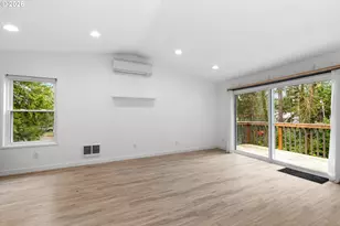 4594 SW Caldew St, Portland, OR 97219 - Photo 15