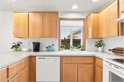 10808 NE 22nd Pl, Vancouver, WA 98686 - Photo 9