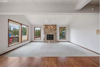 12 City View Blvd, Longview, WA 98632 - Photo 3