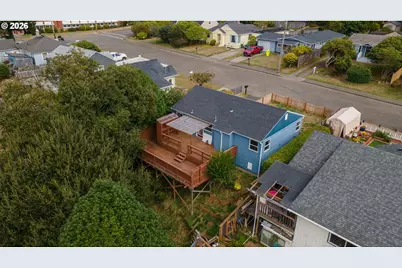 2342 Brussells St, North Bend, OR 97459 - Photo 27