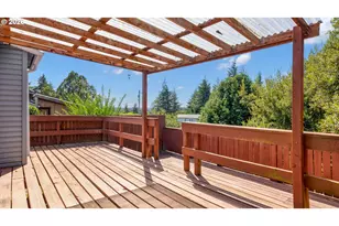 2342 Brussells St, North Bend, OR 97459 - Photo 11
