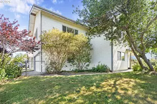 17305 Blueberry Dr, Brookings, OR 97415 - Photo 5