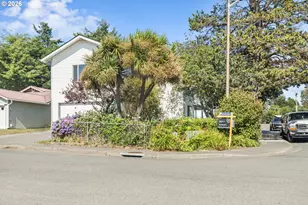 17305 Blueberry Dr, Brookings, OR 97415 - Photo 35