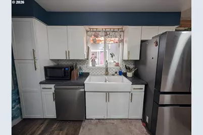 2203 Sheridan Dr, Vancouver, WA 98661 - Photo 3