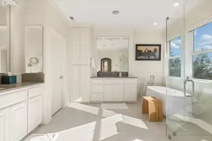 9238 NW Murdock St, Portland, OR 97229 - Photo 21