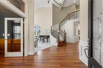 9238 NW Murdock St, Portland, OR 97229 - Photo 3