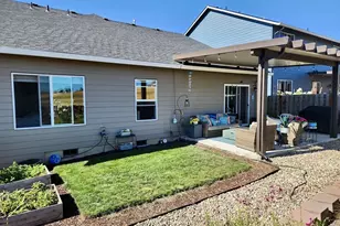928 E 16th St, Lafayette, OR 97127 - Photo 13