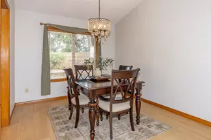 1811 NW 19th St, Gresham, OR 97030 - Photo 9