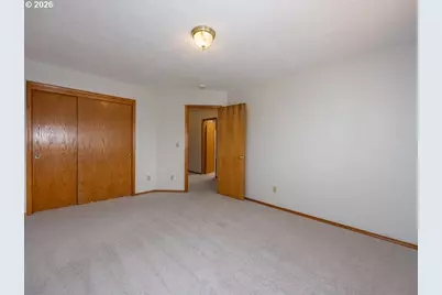 1811 NW 19th St, Gresham, OR 97030 - Photo 27