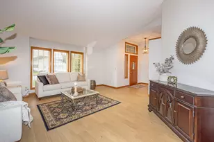 1811 NW 19th St, Gresham, OR 97030 - Photo 5