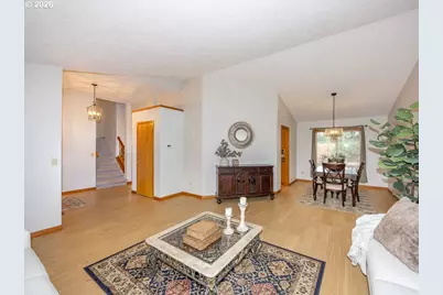 1811 NW 19th St, Gresham, OR 97030 - Photo 7