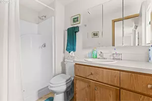 709 S Park St, Carlton, OR 97111 - Photo 43