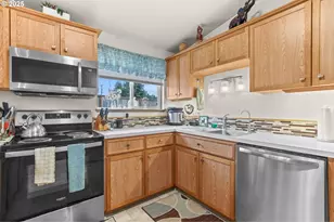 709 S Park St, Carlton, OR 97111 - Photo 25