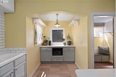3525 NE 76th Ave, Portland, OR 97213 - Photo 9