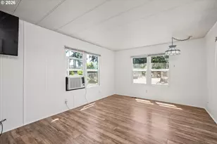 2145 31st St, Springfield, OR 97477 - Photo 5