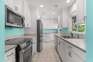 9619 N Exeter Ave, Portland, OR 97203 - Photo 7