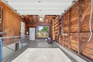 9619 N Exeter Ave, Portland, OR 97203 - Photo 29