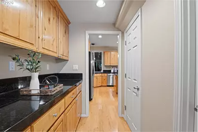 14992 SW Lookout Dr, Portland, OR 97224 - Photo 27