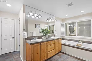 14992 SW Lookout Dr, Portland, OR 97224 - Photo 39