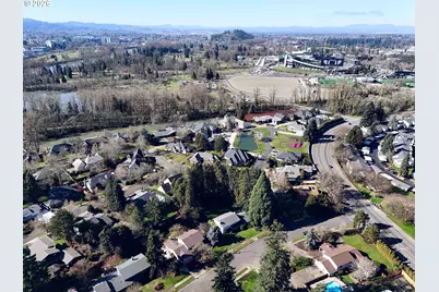 3360 Chevy Chase St, Eugene, OR 97401 - Photo 9