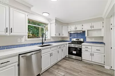 12200 NE 33rd St, Vancouver, WA 98682 - Photo 15