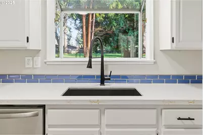 12200 NE 33rd St, Vancouver, WA 98682 - Photo 17
