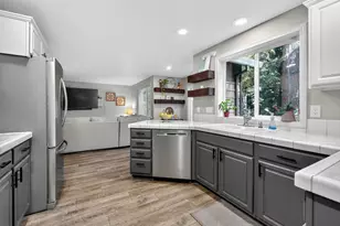 10340 SW Dunlin Pl, Beaverton, OR 97007 - Photo 9