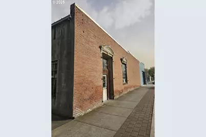 409 E Main St, Athena, OR 97813 - Photo 5