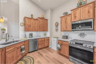 350 Powder Hill Dr, Kalama, WA 98625 - Photo 17