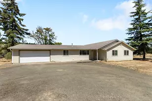 177 Spur Dr, Roseburg, OR 97471 - Photo 3