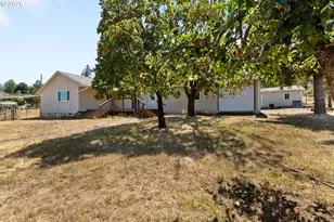 177 Spur Dr, Roseburg, OR 97471 - Photo 3