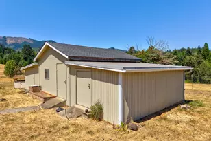 177 Spur Dr, Roseburg, OR 97471 - Photo 5