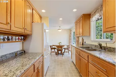 177 Spur Dr, Roseburg, OR 97471 - Photo 17