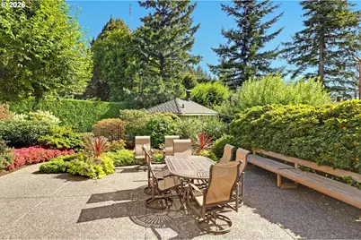 3484 SW Brentwood Dr, Portland, OR 97201 - Photo 29