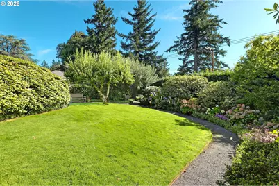 3484 SW Brentwood Dr, Portland, OR 97201 - Photo 41