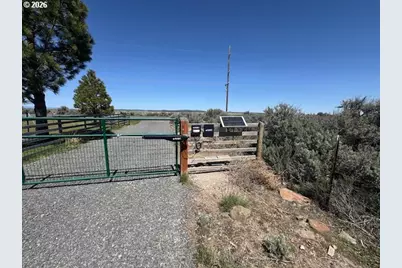 85474 Christmas Valley Hwy, Silver Lake, OR 97638 - Photo 35