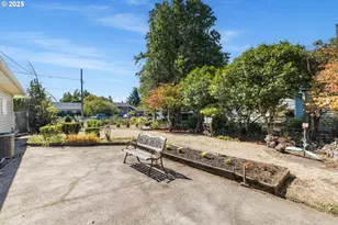 415 NE 116th Pl, Portland, OR 97220 - Photo 29