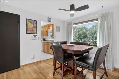 415 NE 116th Pl, Portland, OR 97220 - Photo 9