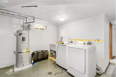 415 NE 116th Pl, Portland, OR 97220 - Photo 27